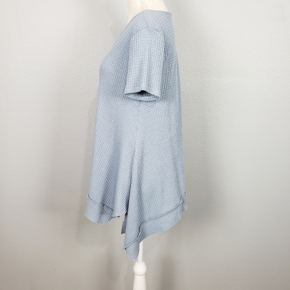 ALTAR'D STATE Waffle Knit Sharkbite Hem Top Light Blue Sz S - Picture 4 of 7